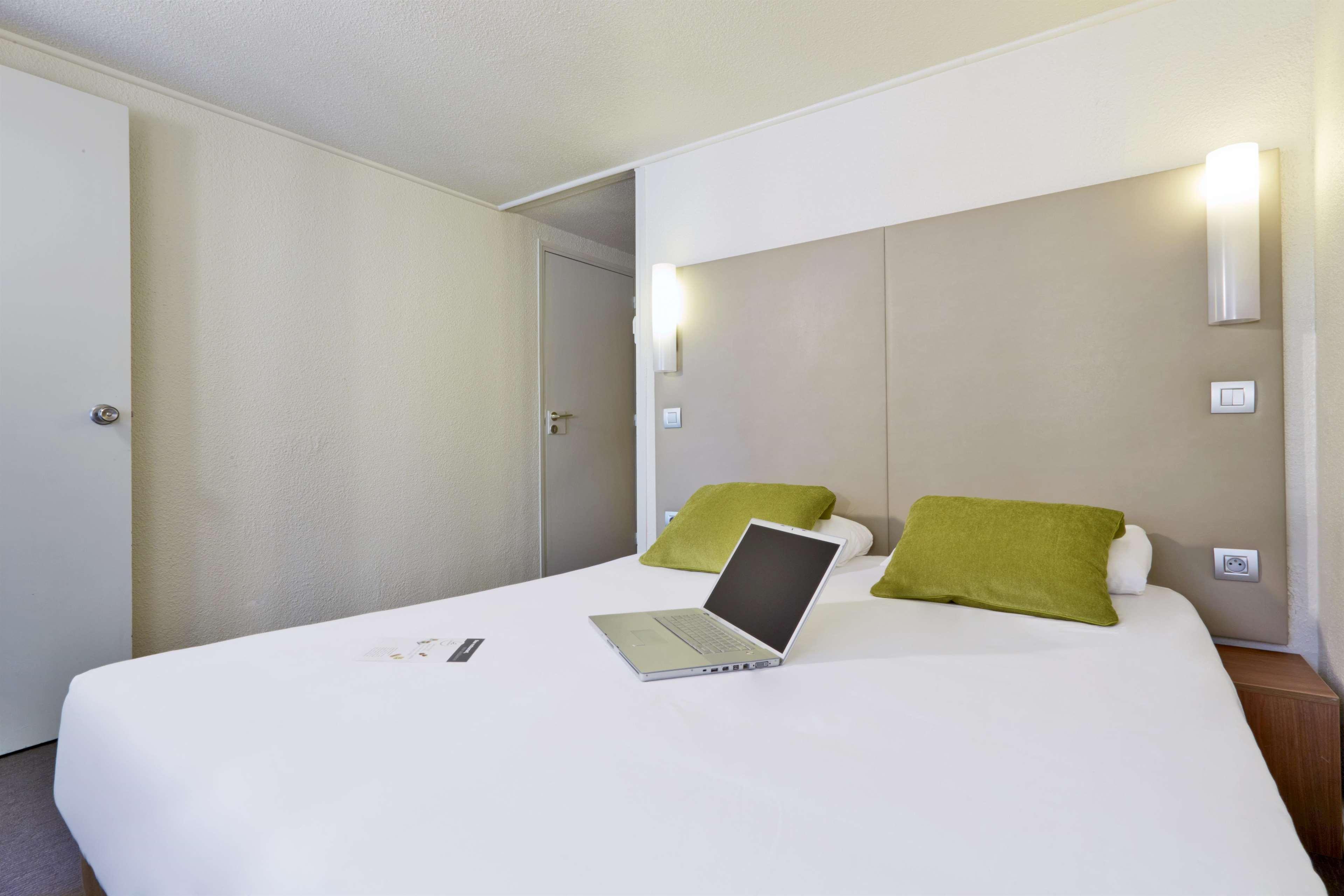 Campanile Lyon Nord - Ecully Hotel Eksteriør billede